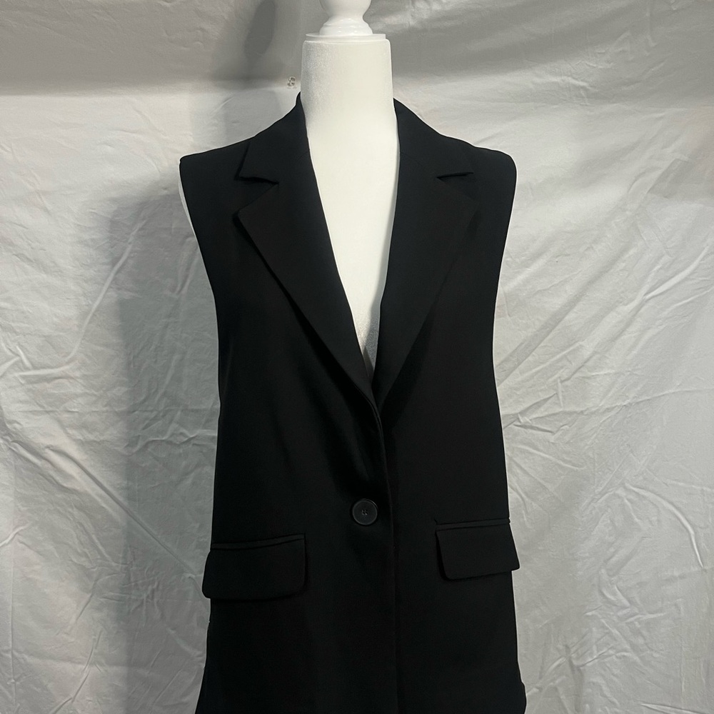 Zara Black Sleeveless Vest